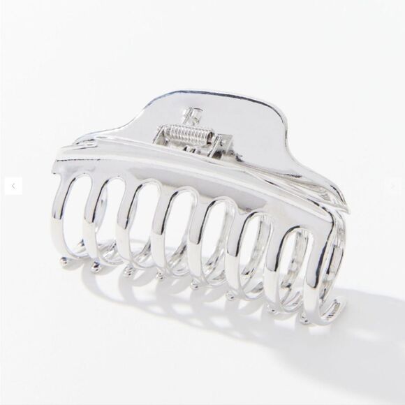 UO Set of 3 hair FUN CUTE accessories (claws, clips, pin) - Picture 8 of 9